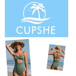 NWT Cupshe Women's Cutout Scallop Trim One Piece Swimsuit - Sz L